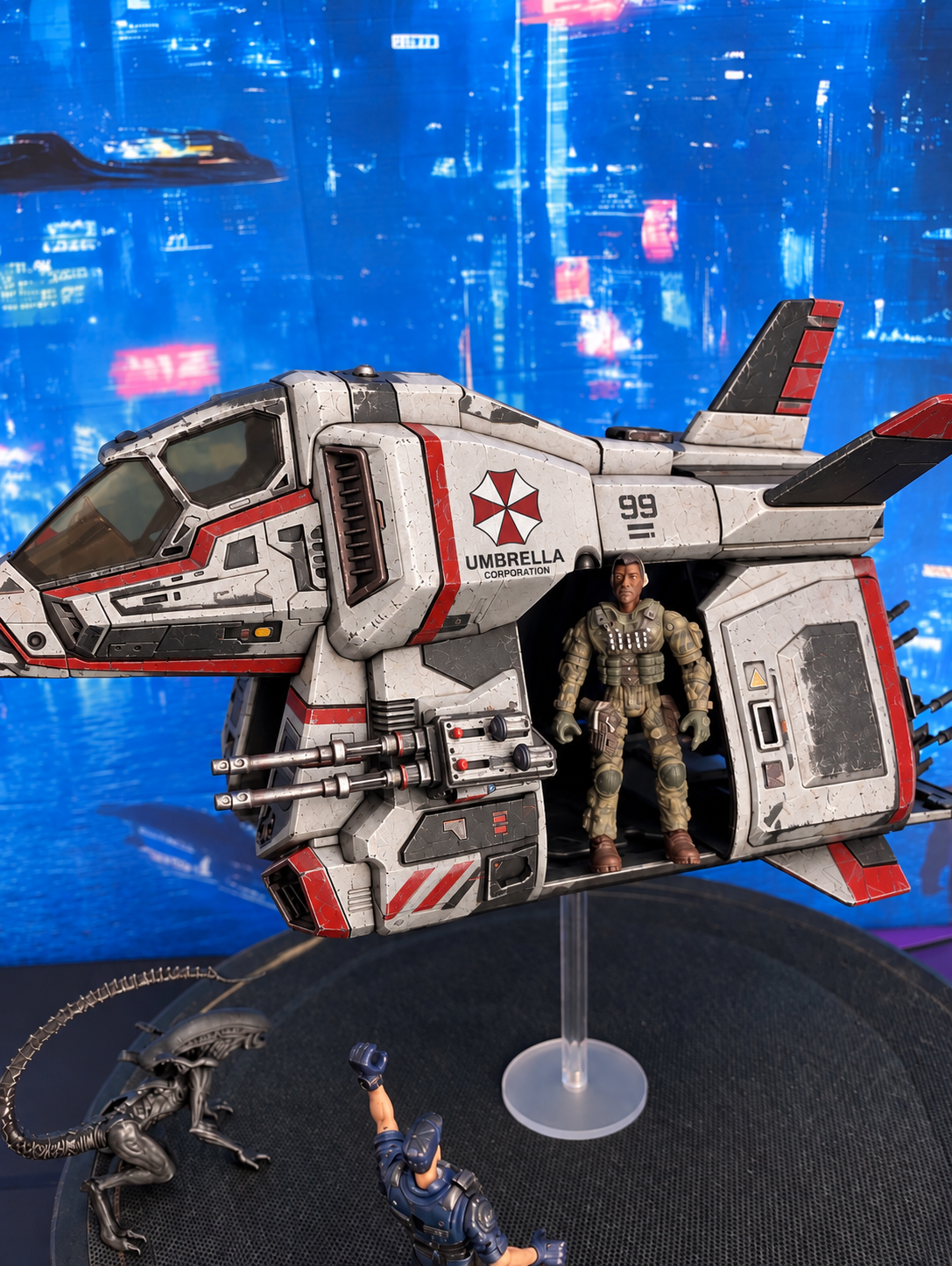 Resident Evil Umbrella Corporation Dropship 1:18 Custom Vintage Collectible
