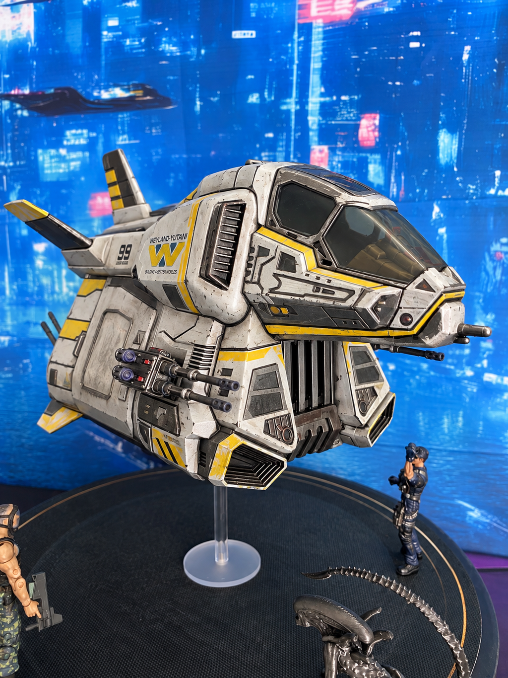 Aliens USCM Colonial Marines Weyland Yutani Dropship Vintage Collectible