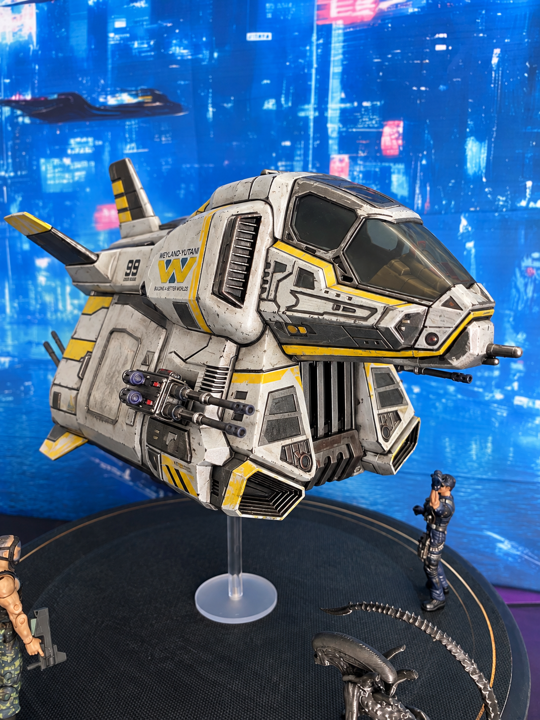 Aliens USCM Colonial Marines Weyland Yutani Dropship Vintage Collectible