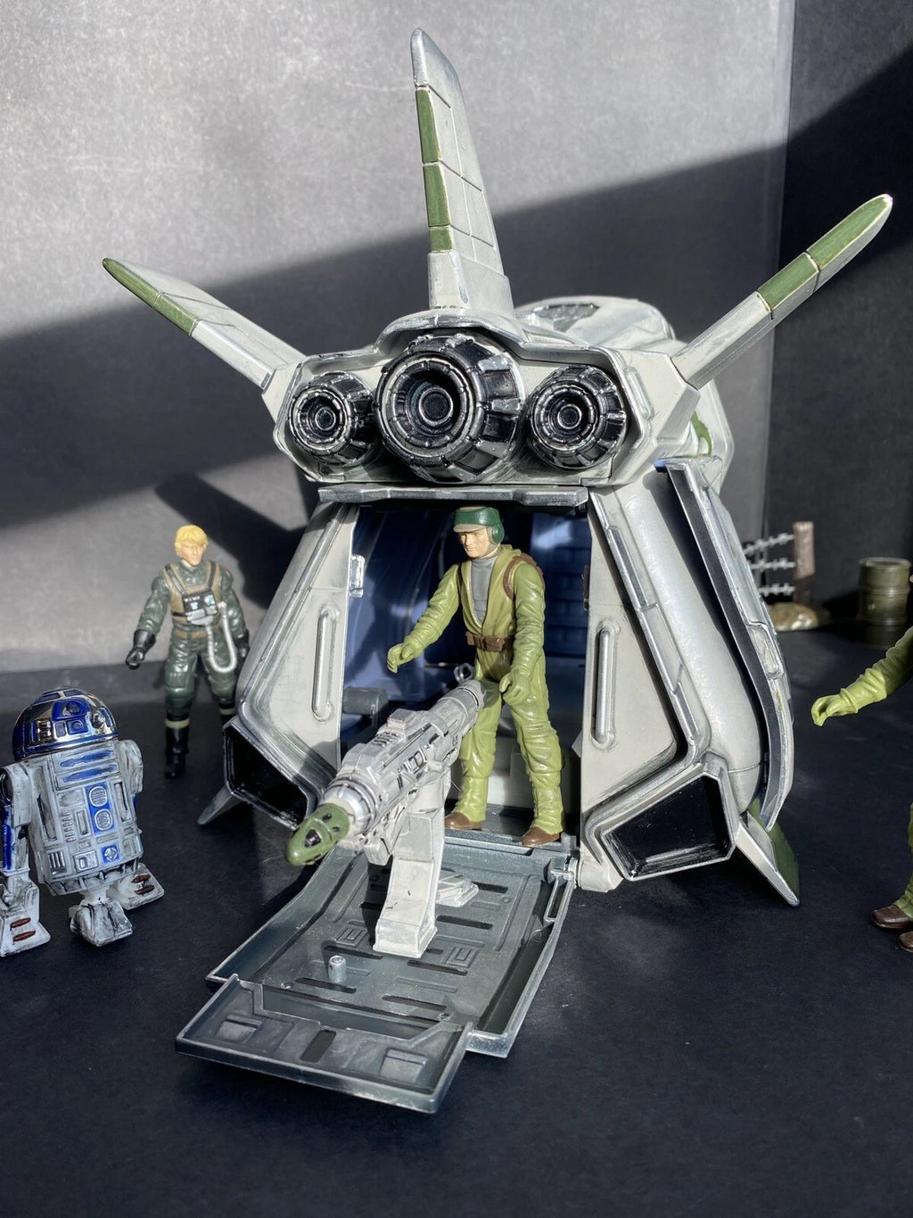 Imperial Shuttle “Pale Vengeance” – Custom Star Wars Kenner Black Series Display