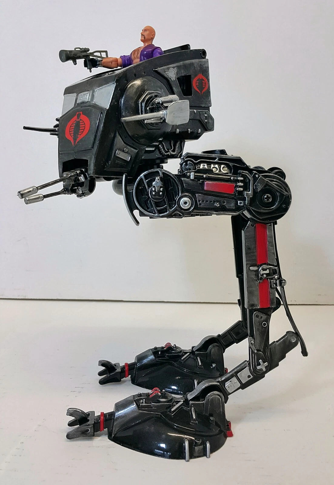 GI Joe Cobra x Star Wars Black Series AT-ST Mandalorian Vintage Collection - view 11