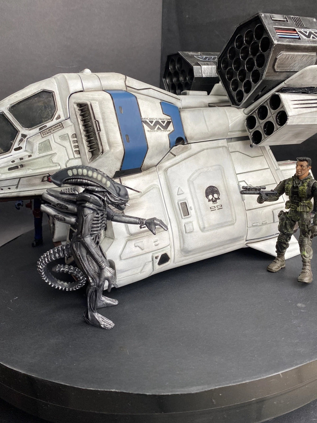 ALIENS CUSTOM GUNSHIP VEHICLE WEYLAND YUTANI COLONIAL MARINES ROMULUS 3.75