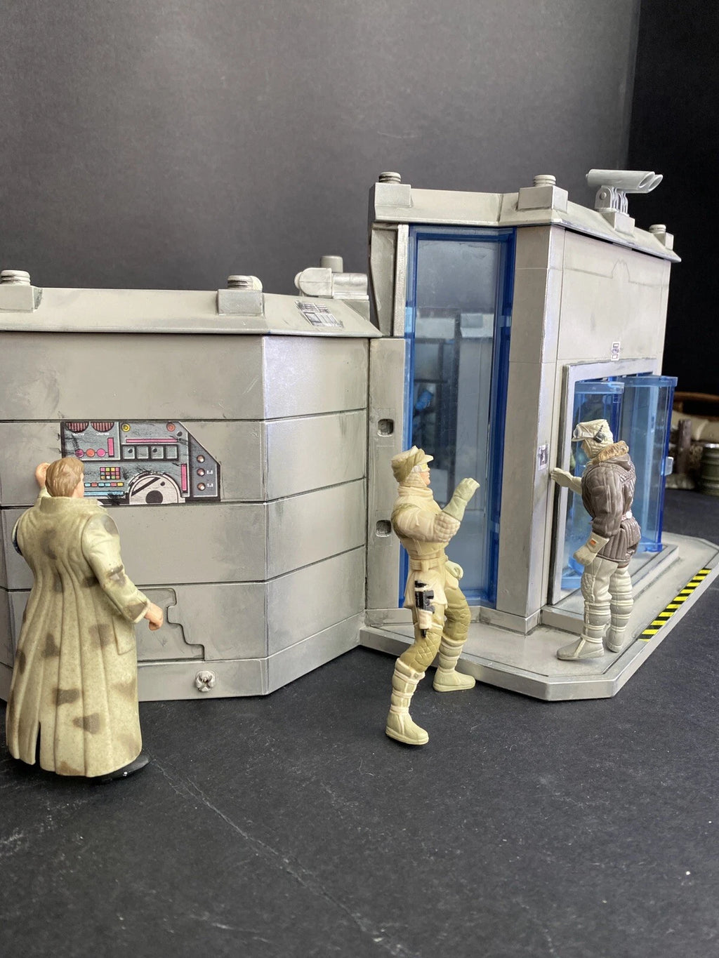 Star Wars Hoth Rebel Base Diorama Empire Strikes Back Medical Bay Kenner Custom
