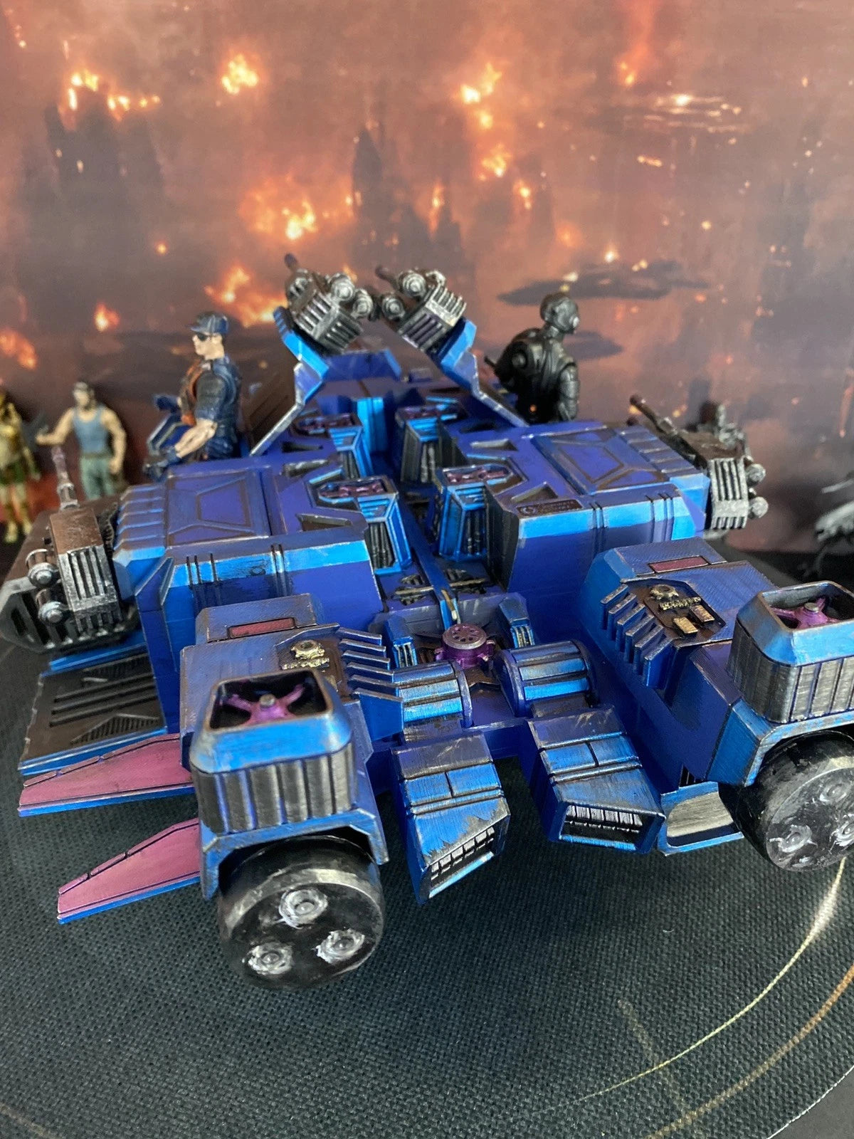 Cinder Veil-9 | Blade Runner Off-World Enforcement Gunship Diorama Tyrell Corp