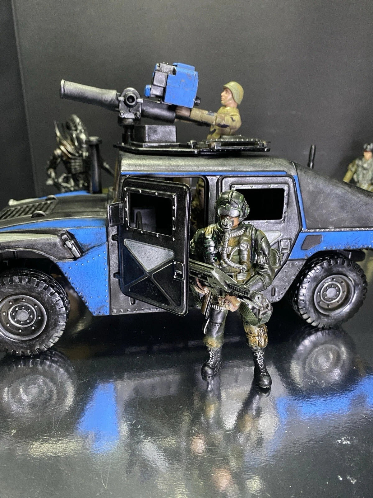 Aliens Hadley Hope Colonial Marines Truck Weyland Yutani Romulus Earth Neca