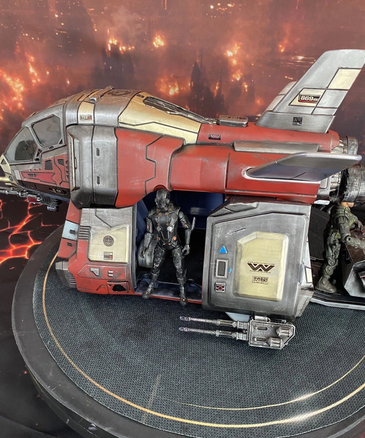 Raven Arc-9 Elysium Security Gunship | Custom Hand-Painted Dropship Diorama