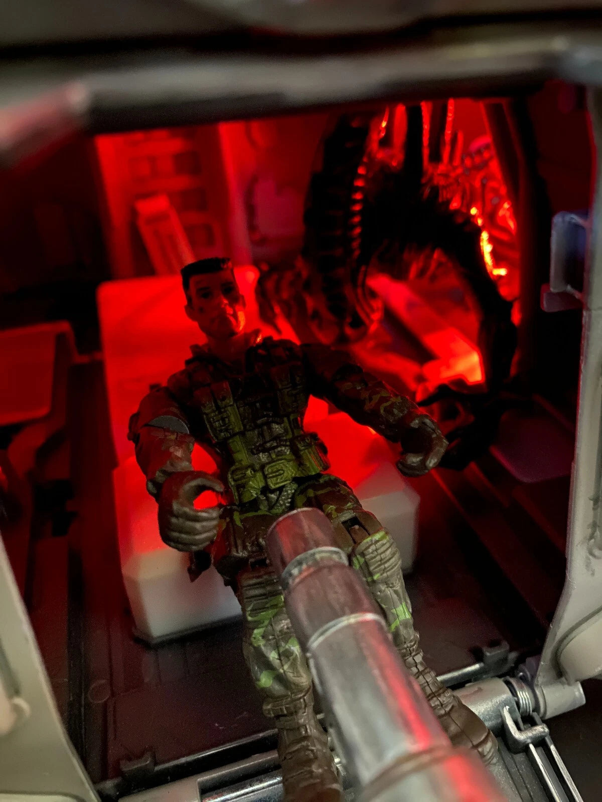 Aliens Dropship “Sulaco Wing” Custom Vintage Style Weyland Yutani Hadley’s Hope - view 14