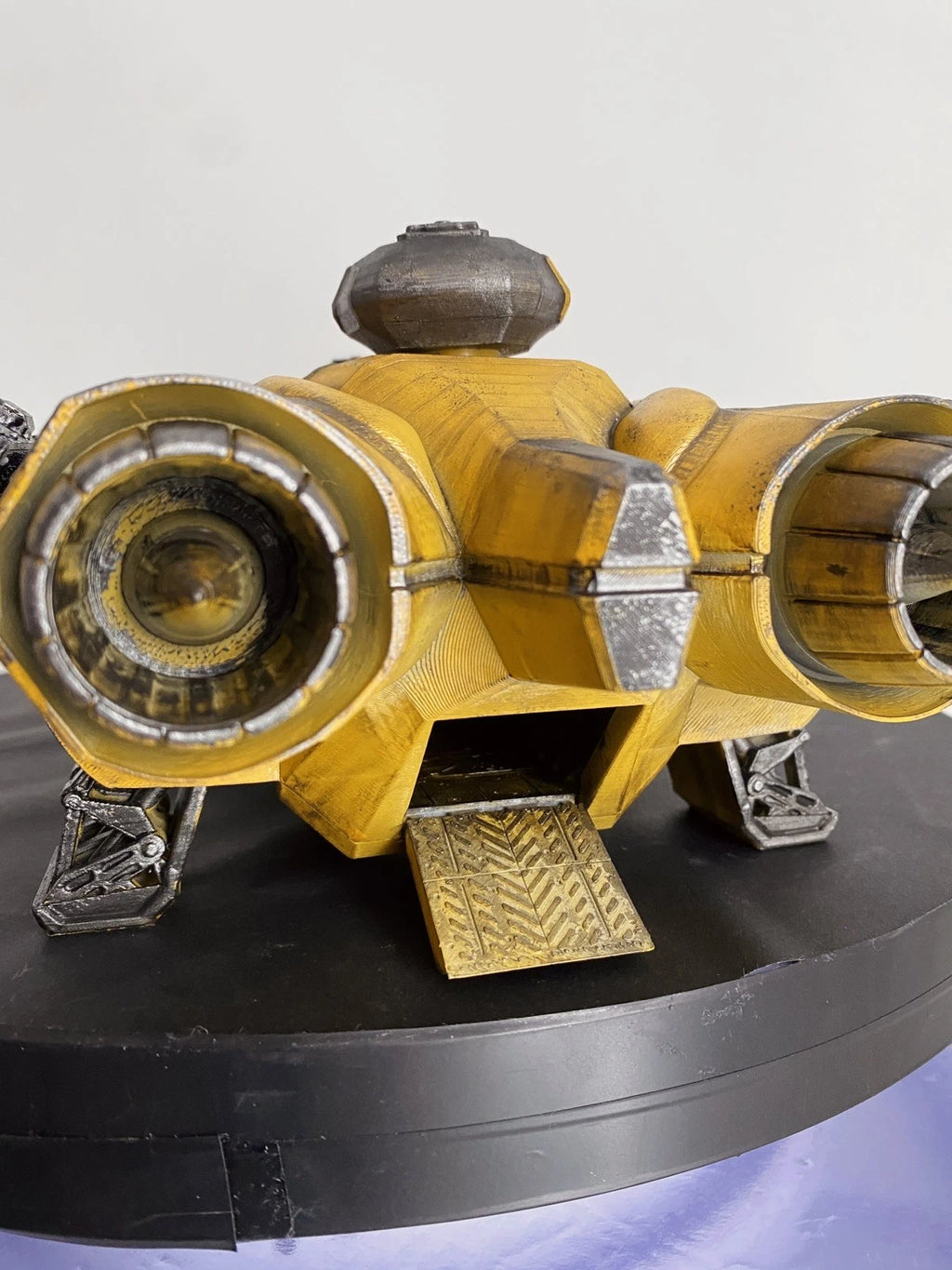 Razor Leaf Gunship – AVATAR RDA Hazard-Stripe VTOL / Pandora Fire Ash Custom
