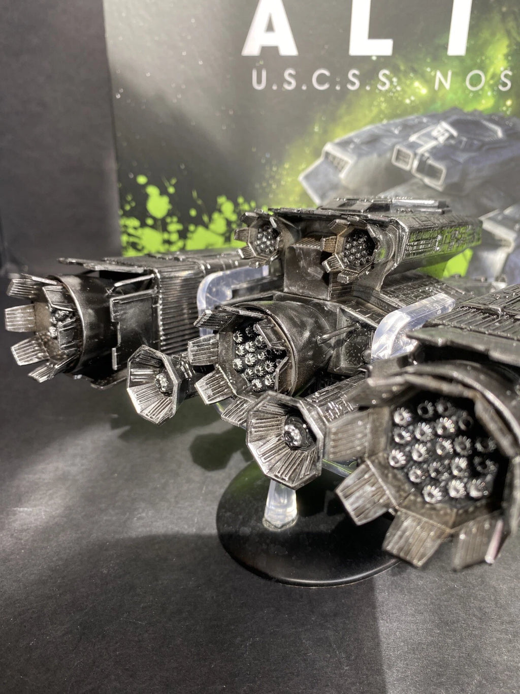 Alien Nostromo Weyland Yutani Neca Vintage Kenner Rare Collectible Custom