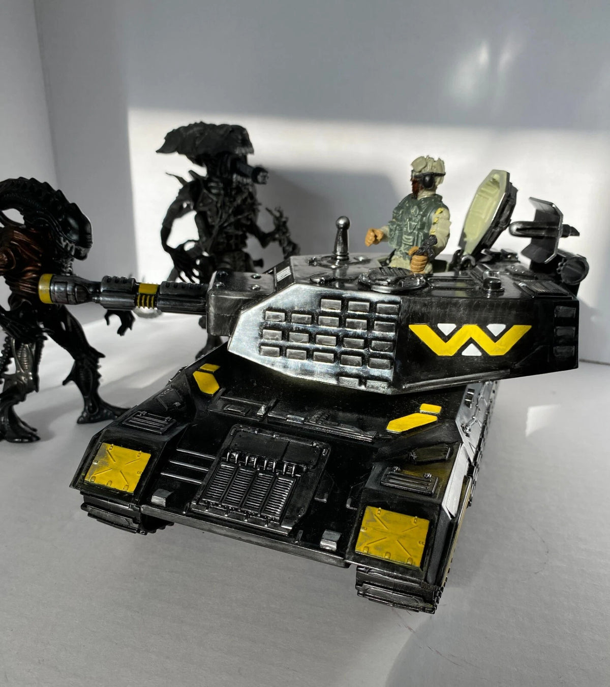 Aliens Hadley Hope Weyland Yutani Colony Tank Kenner Neca Vintage Alien Earth - view 18