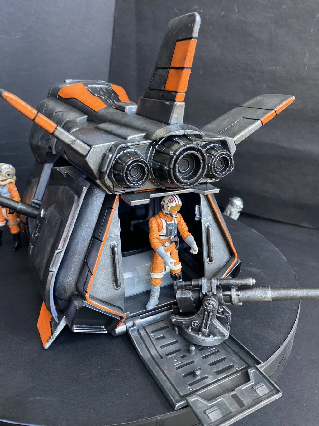 InGen “Raptor Warden” Hazard Shuttle | Custom Jurassic Park Gunship Diorama