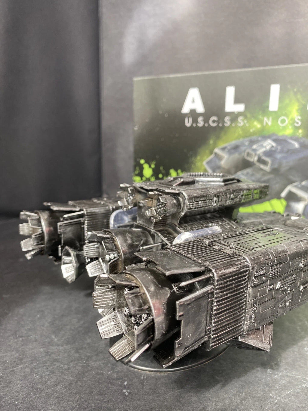 Alien Nostromo Weyland Yutani Neca Vintage Kenner Rare Collectible Custom