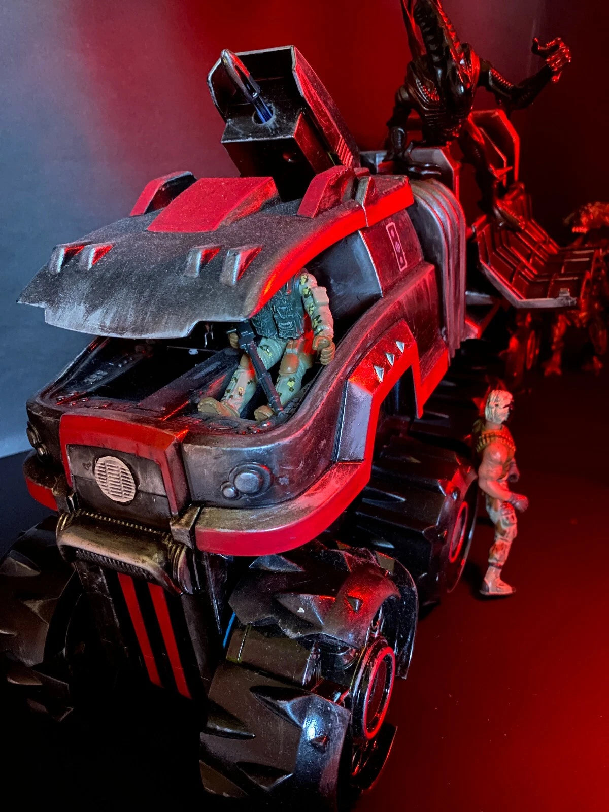 TYRELL K-9 “BLACK VEIL” REPLICANT CONTROL WAGON | Blade Runner Custom Vehicle