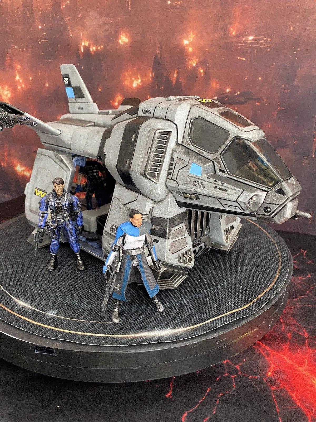 K-26 | Custom Aliens Weyland-Yutani Gunship Diorama  Prometheus Alien Earth