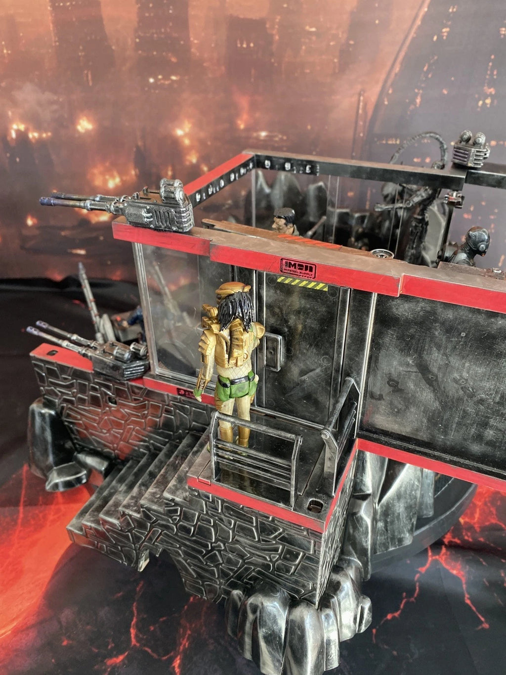 JUDGE DREDD 2000 AD MEGA CITY ONE CUSTOM DIORAMA 1:18 3.75 BUNKER COLLECTIBLE