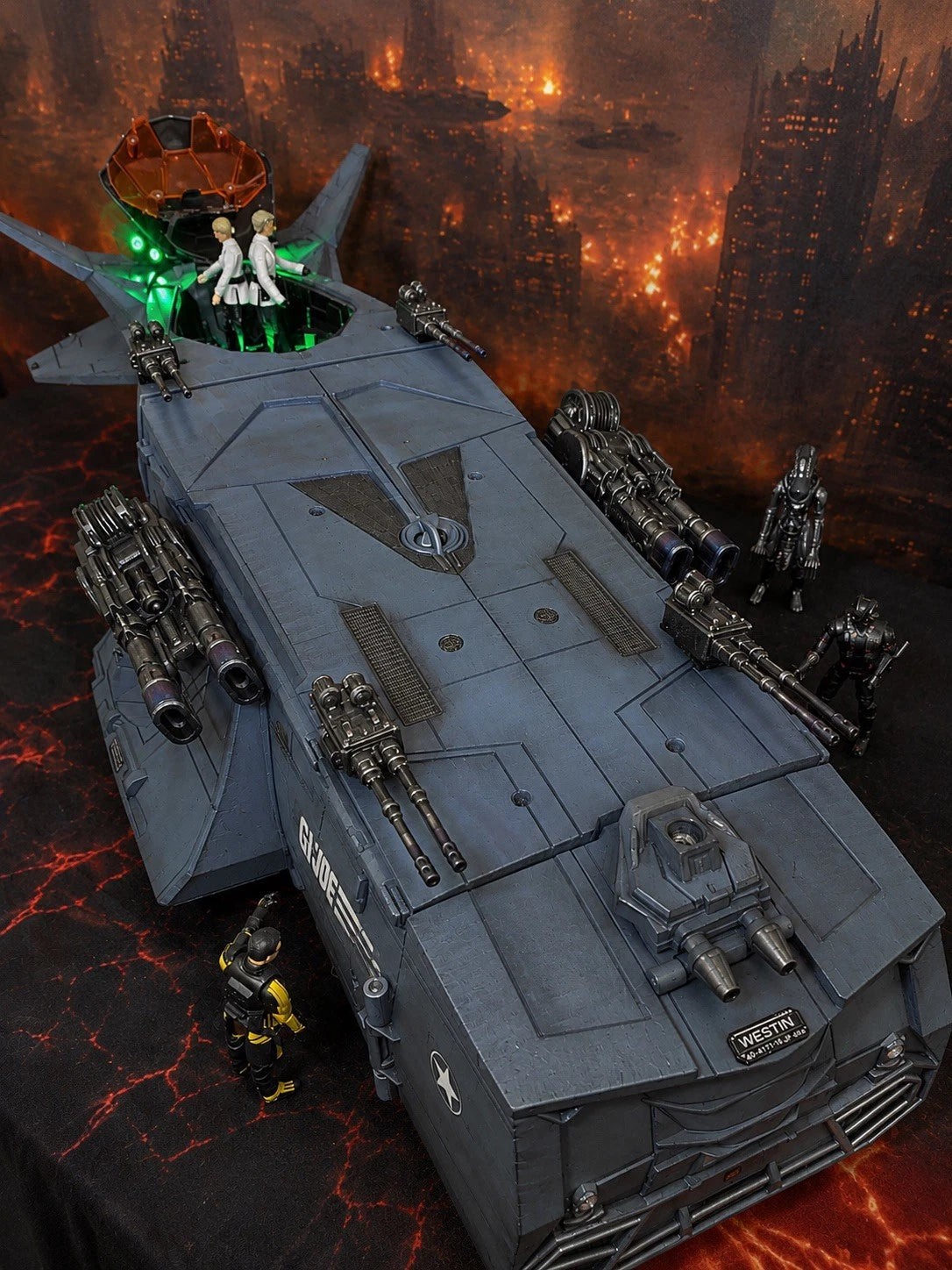 Custom Commission Warship / Diorama | BABYLON 5 Legacy Build | Collector Piece