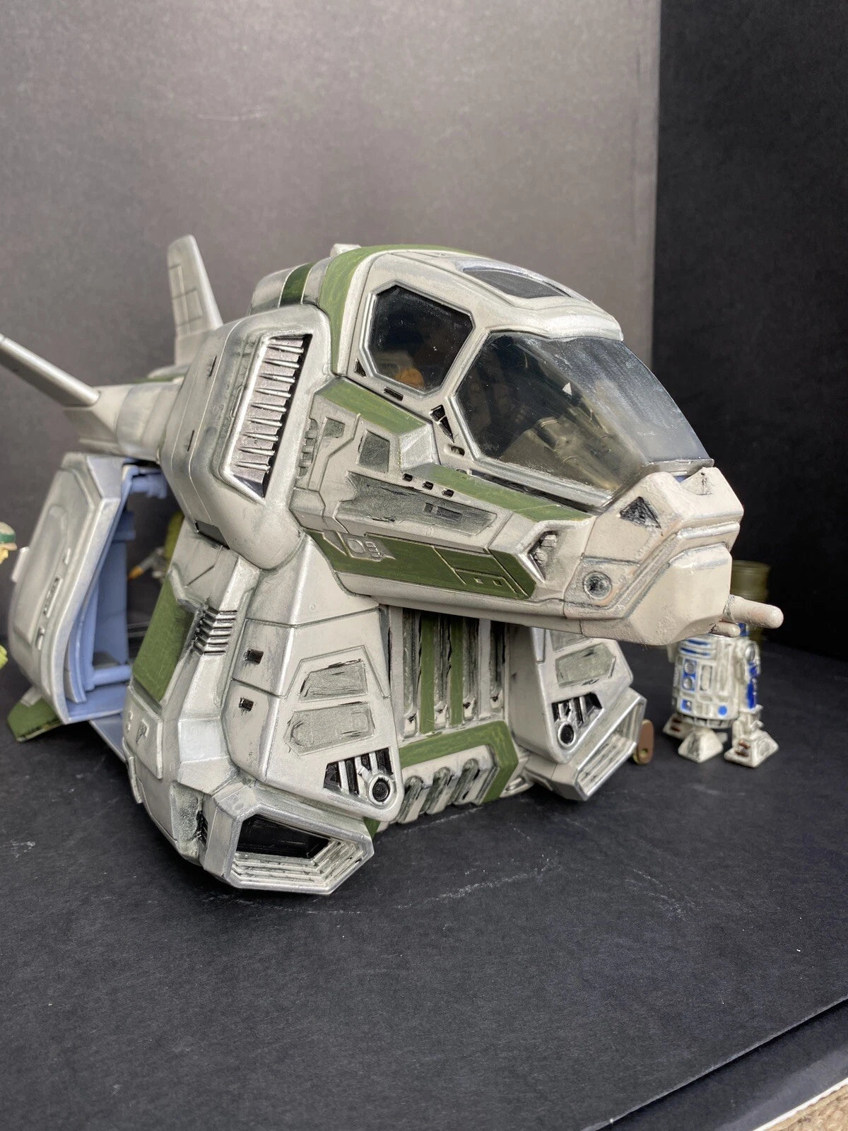 Imperial Shuttle “Pale Vengeance” – Custom Star Wars Kenner Black Series Display