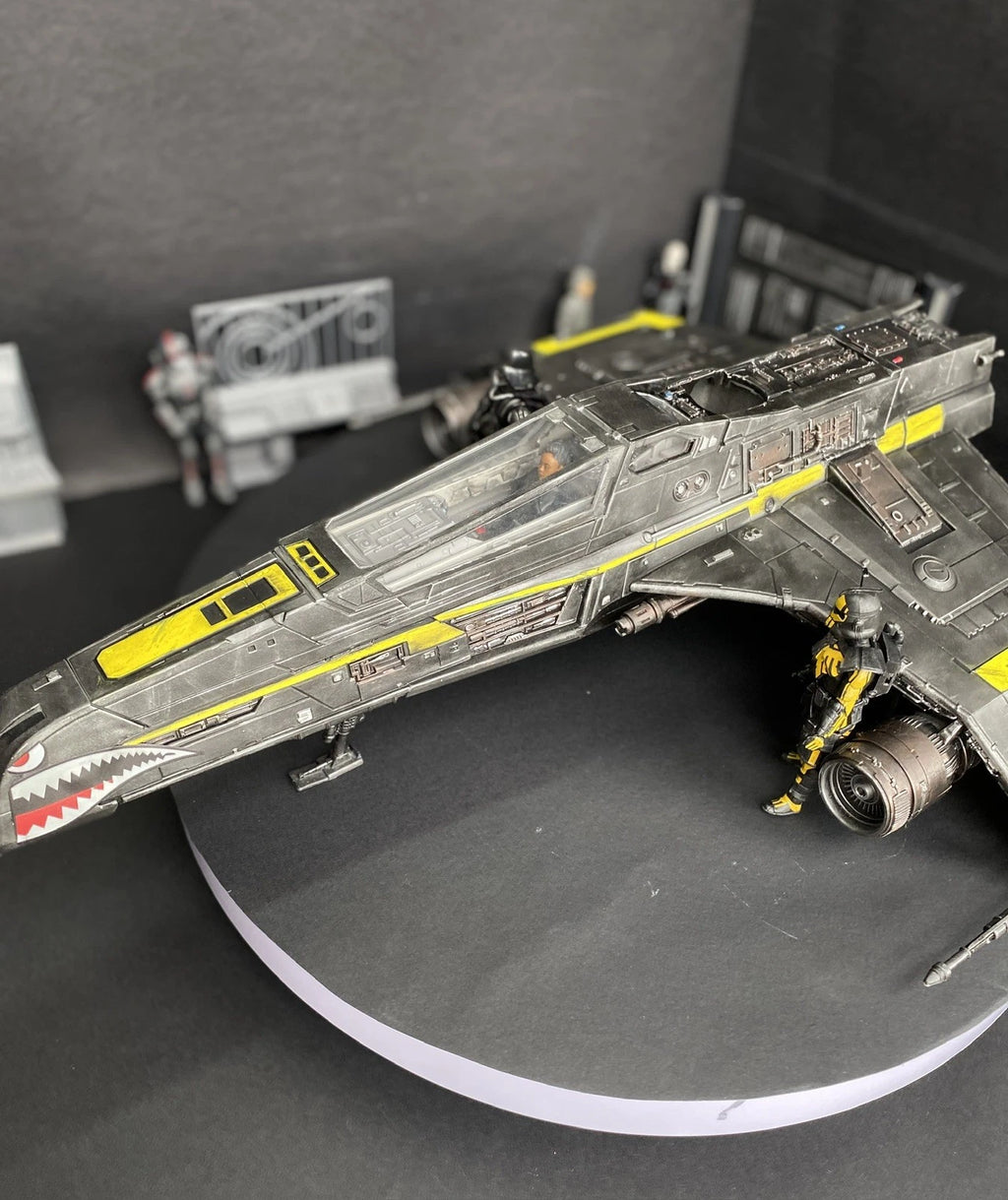 RAZORWAKE (RWK-92) STRIKE CRAFT Interceptor Battlestar Galactica Viper Custom