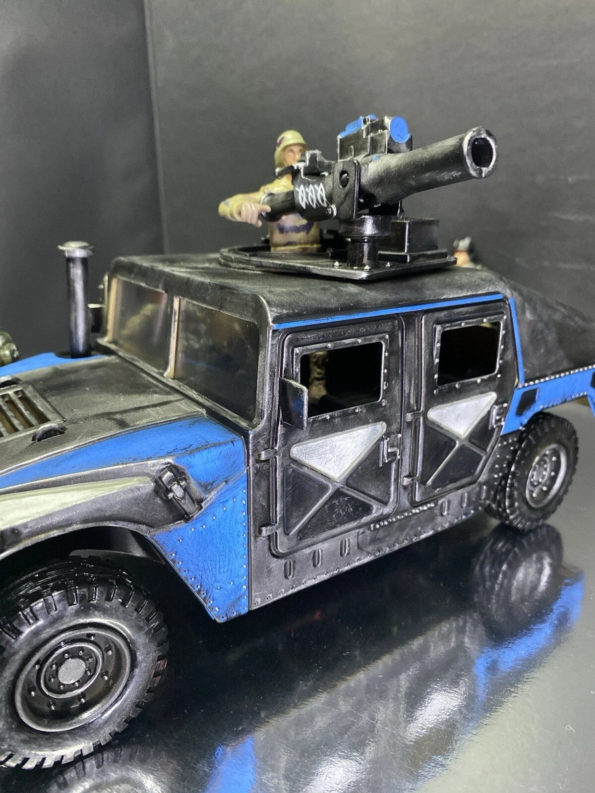 Aliens Hadley Hope Colonial Marines Truck Weyland Yutani Romulus Earth Neca