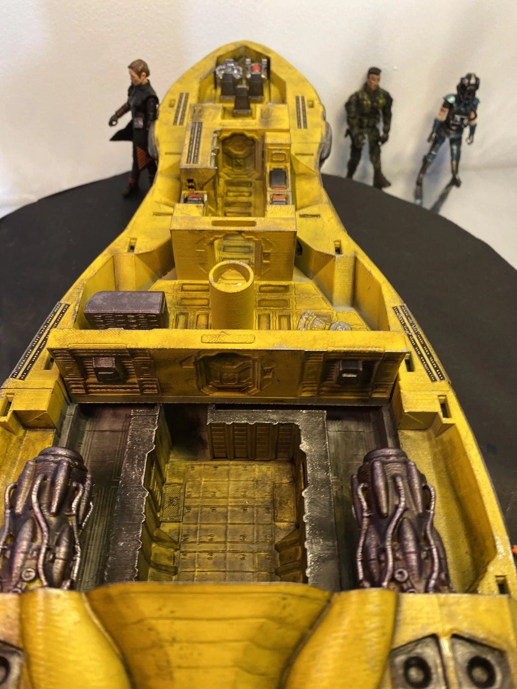 Razor Leaf Gunship – AVATAR RDA Hazard-Stripe VTOL / Pandora Fire Ash Custom