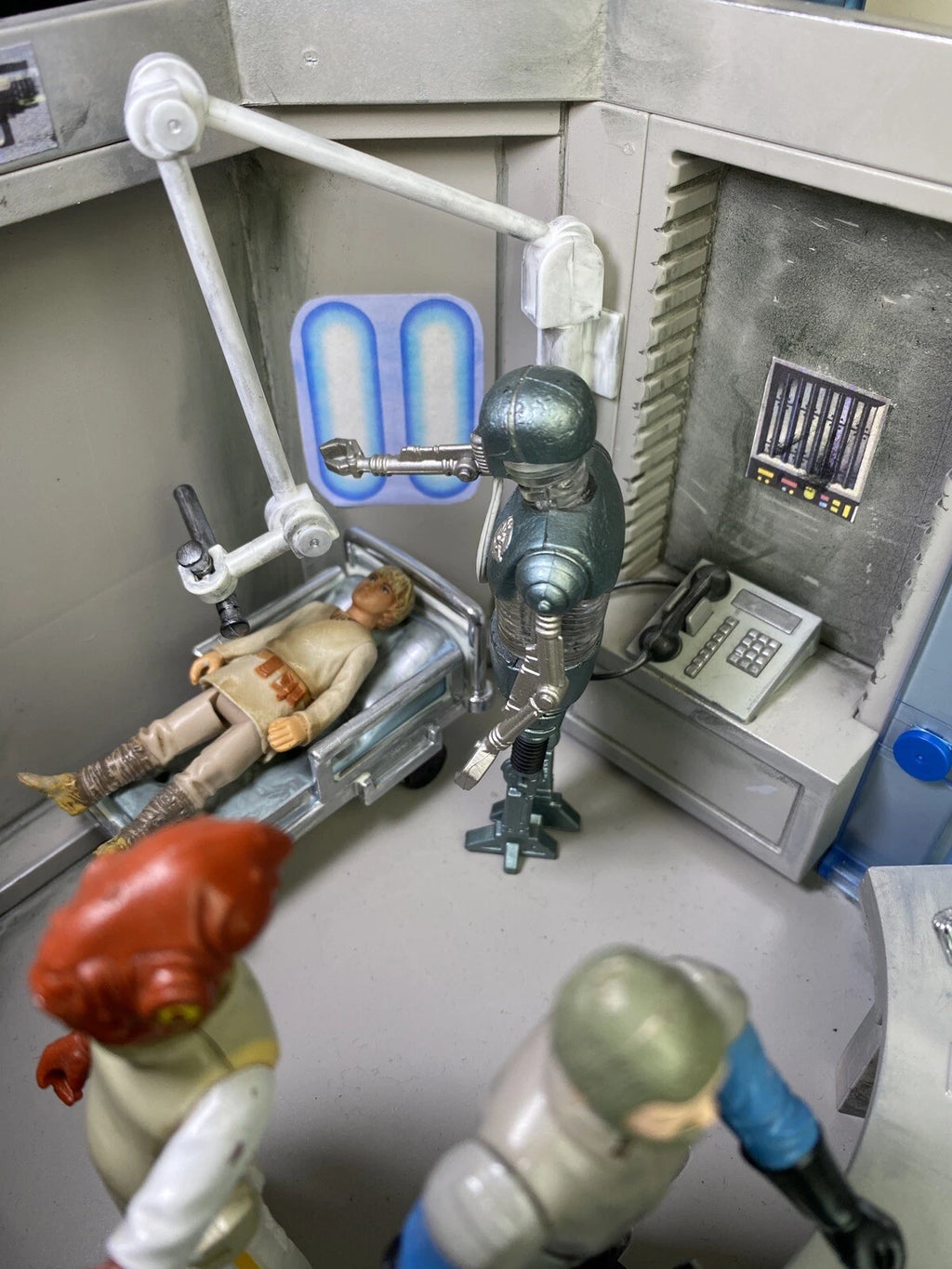 Star Wars Hoth Rebel Base Diorama Empire Strikes Back Medical Bay Kenner Custom