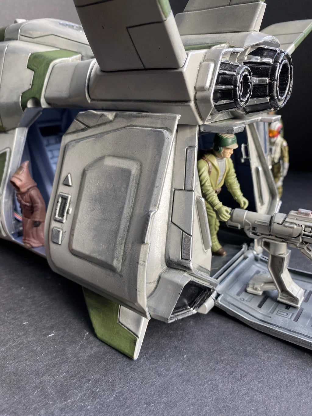 Imperial Shuttle “Pale Vengeance” – Custom Star Wars Kenner Black Series Display