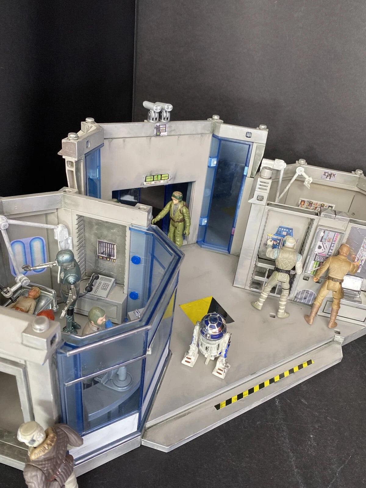 Star Wars Hoth Rebel Base Diorama Empire Strikes Back Medical Bay Kenner Custom