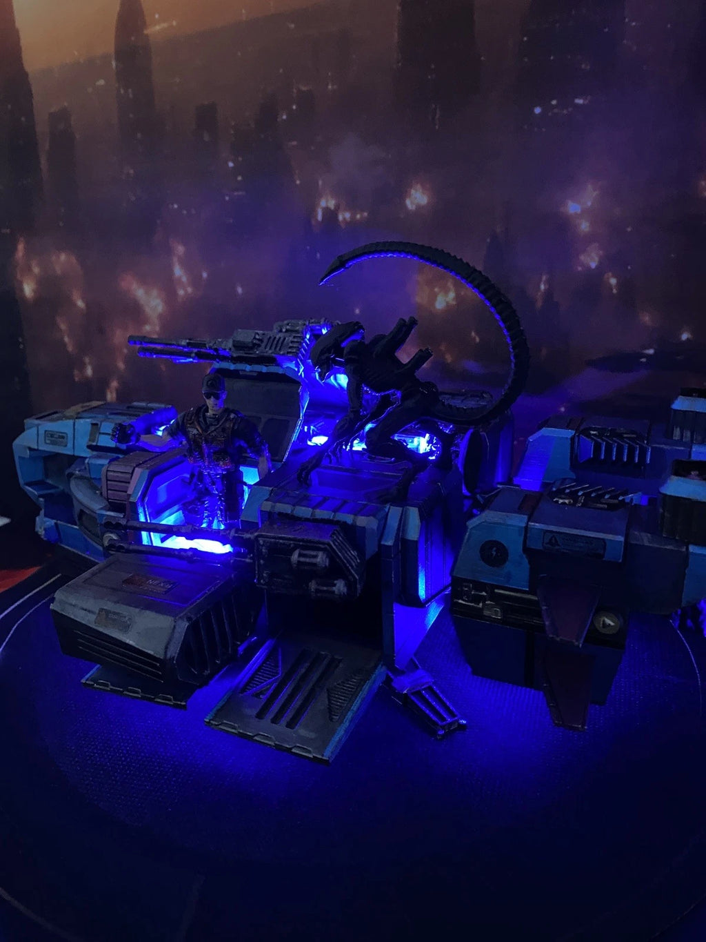 Aliens Weyland Yutani Siege Lander | Custom Colonial Marine Gunship Romulus APC