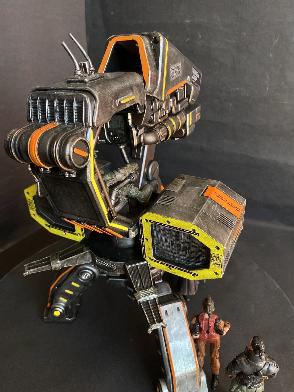 Blade Runner 2045 Nexus Hound K-995 — Tyrell Corp Police Walker Joi collection