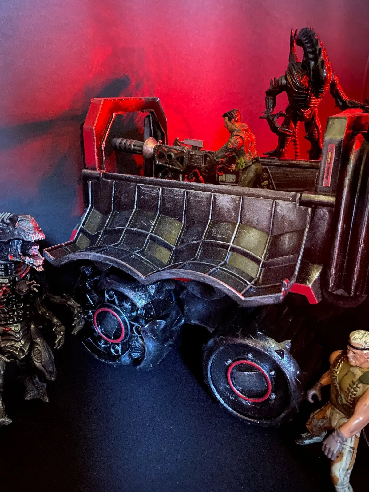 Aliens “Crimson Leviathan” APC – Hadley’s Hope Weyland Yutani Romulus Vehicle - view 15