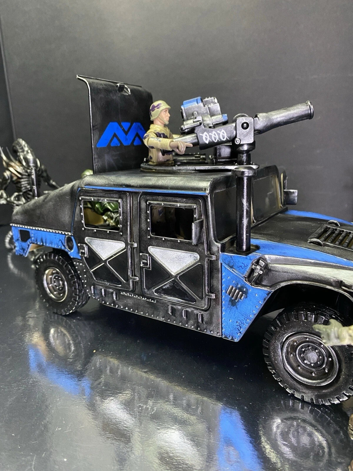 Aliens Hadley Hope Colonial Marines Truck Weyland Yutani Romulus Earth Neca