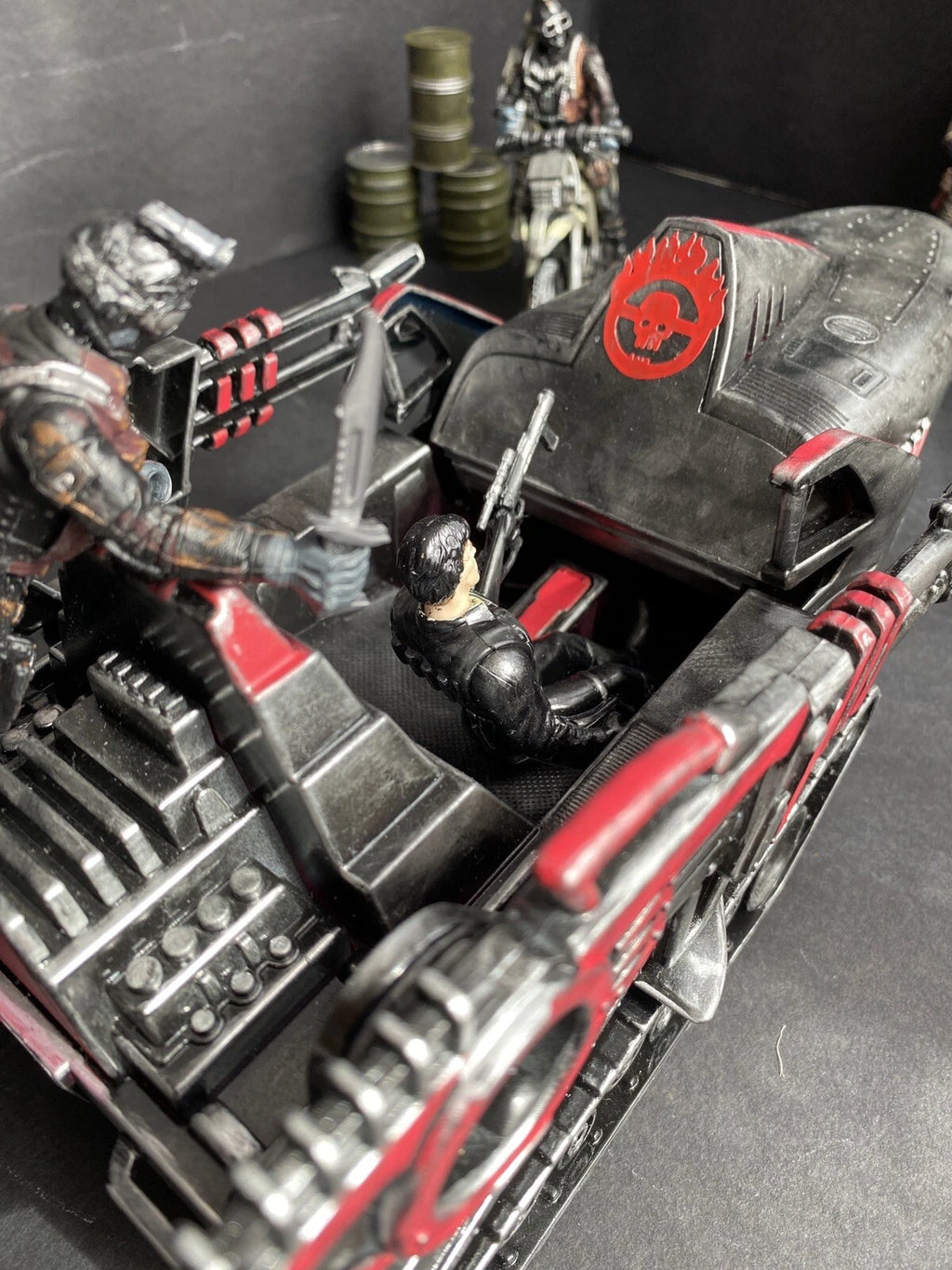 “RAGE RUNNER” QUARANTINE CRAWLER 28 Years Later Custom Apocalypse Raider Vehicle