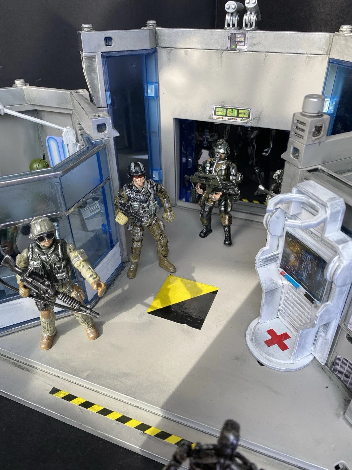 GI JOE COBRA Medical Lab Diorama 1:18 3.75 Collectible series Vintage Custom