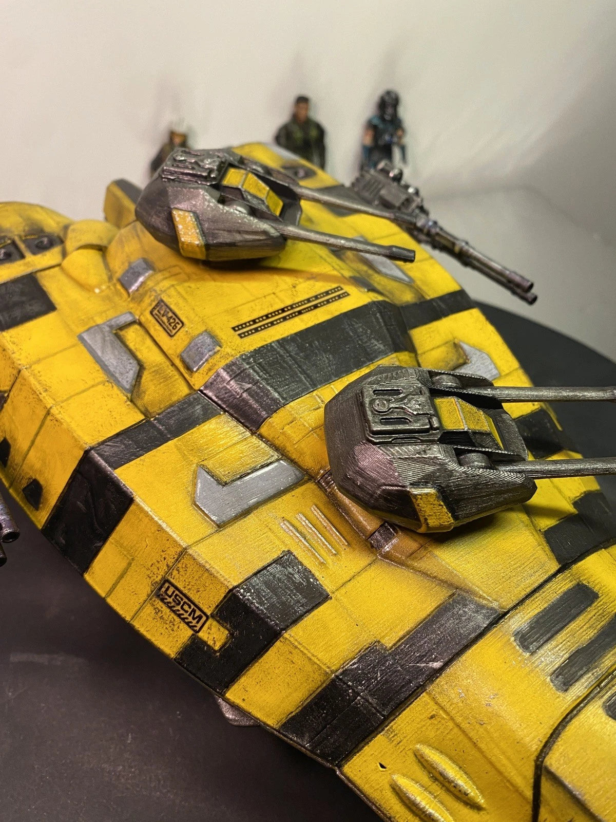 Razor Leaf Gunship – AVATAR RDA Hazard-Stripe VTOL / Pandora Fire Ash Custom