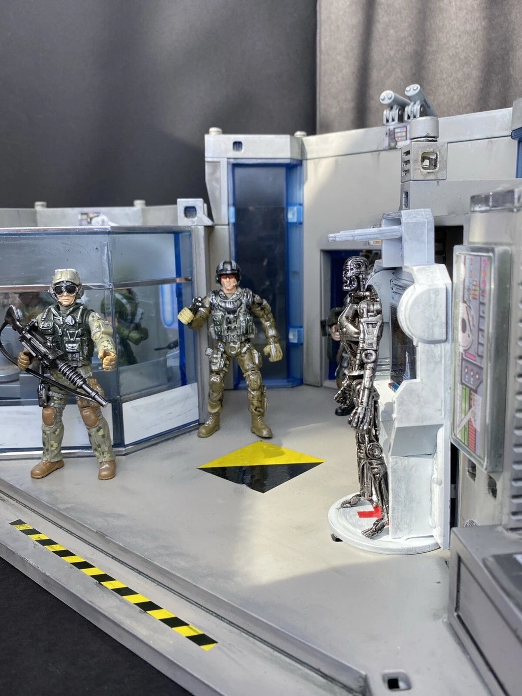 GI JOE COBRA Medical Lab Diorama 1:18 3.75 Collectible series Vintage Custom