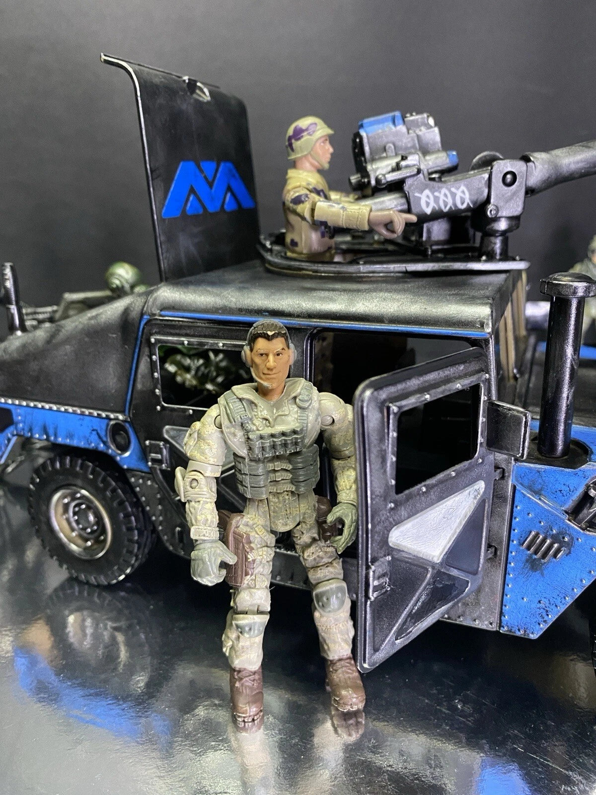 Aliens Hadley Hope Colonial Marines Truck Weyland Yutani Romulus Earth Neca