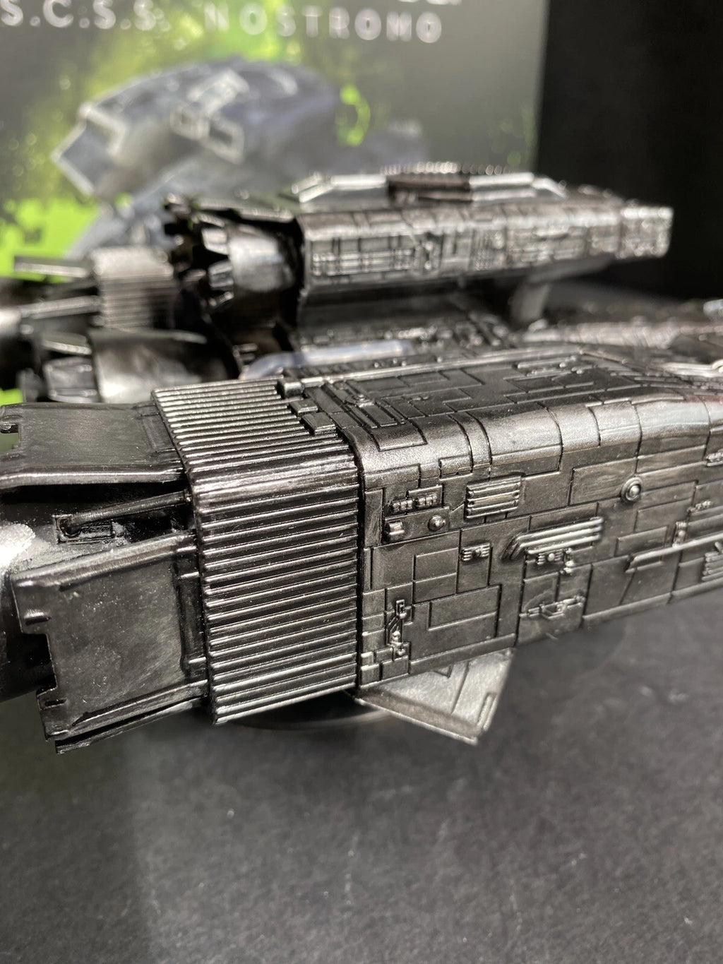 Alien Nostromo Weyland Yutani Neca Vintage Kenner Rare Collectible Custom