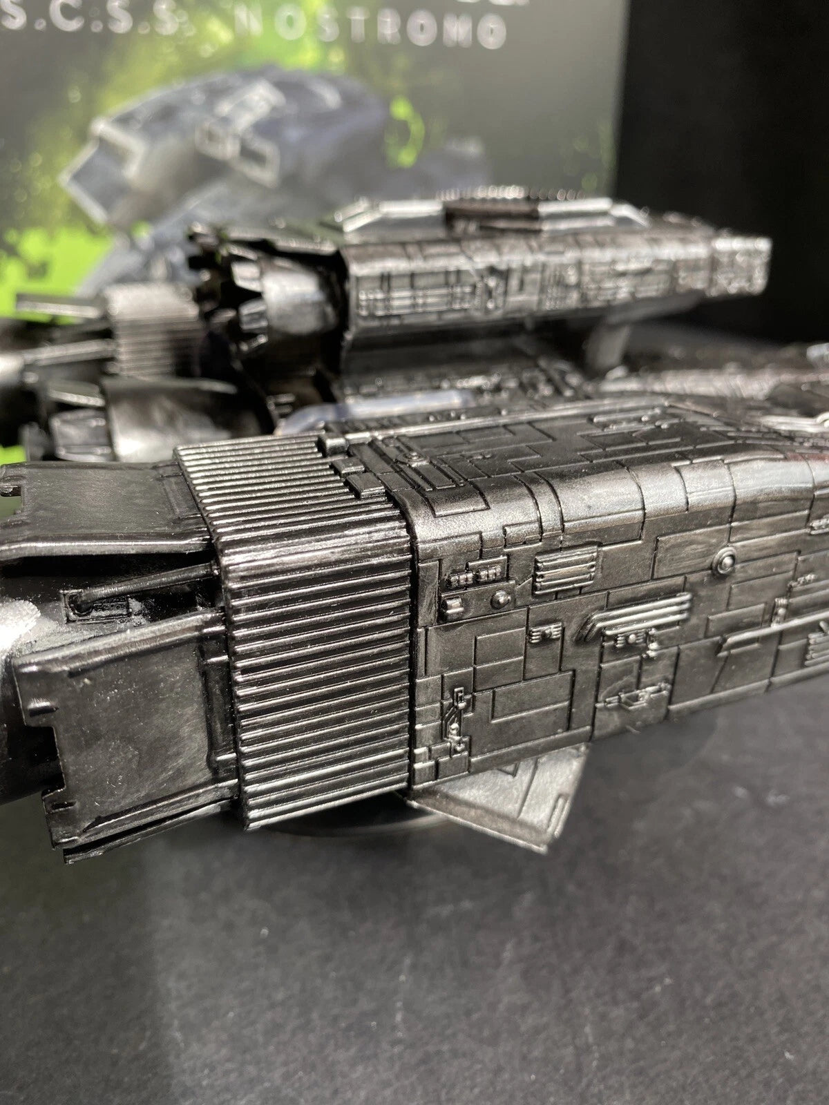 Alien Nostromo Weyland Yutani Neca Vintage Kenner Rare Collectible Custom