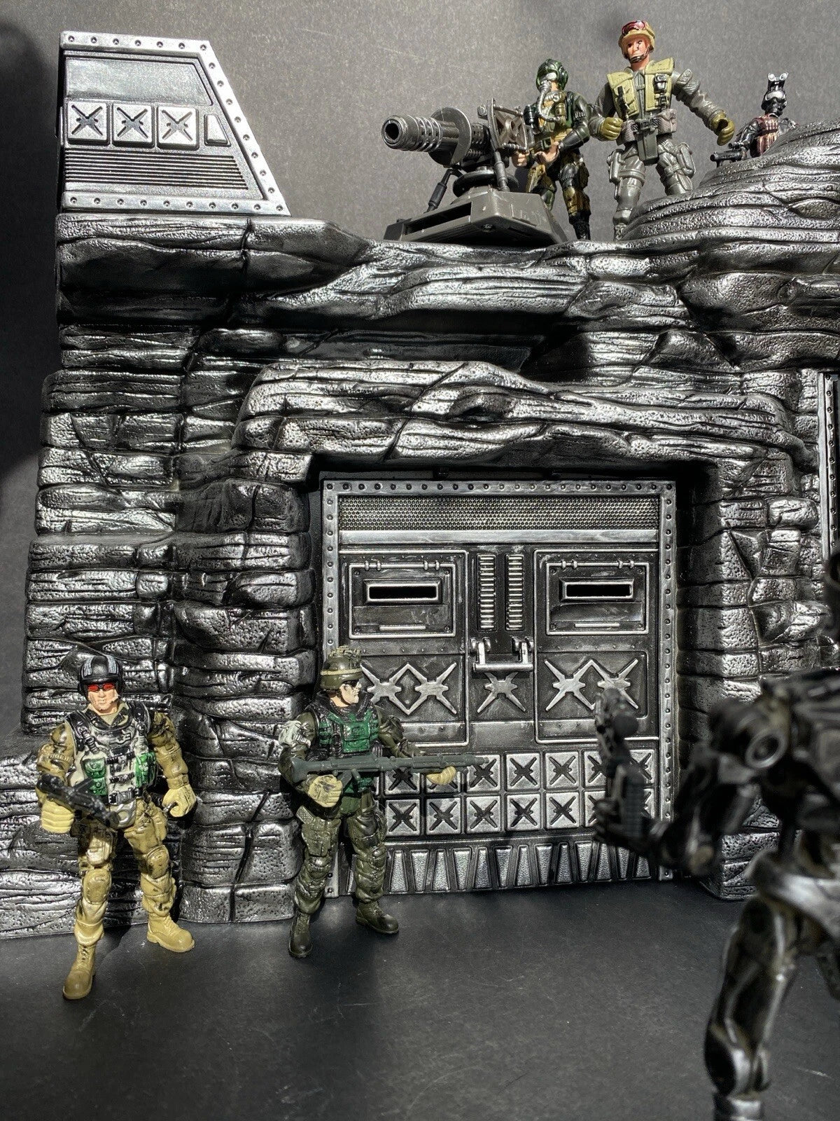 GI JOE COBRA DEVELOPMENTAL TERROR DOME Diorama 1:18 Snake Destro Vintage Custom