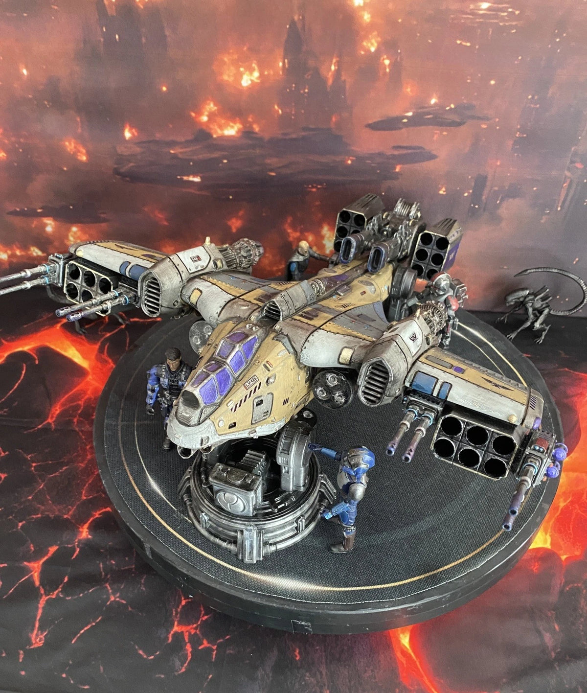 Imperial Navy Ash Vulture Siege Gunship | Warhammer 40K Custom Display Terrain