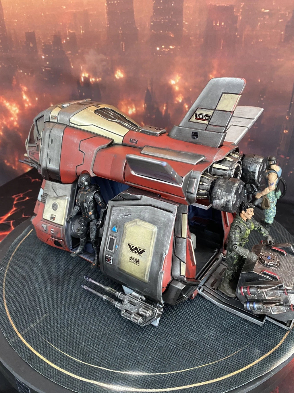 Raven Arc-9 Elysium Security Gunship | Custom Hand-Painted Dropship Diorama