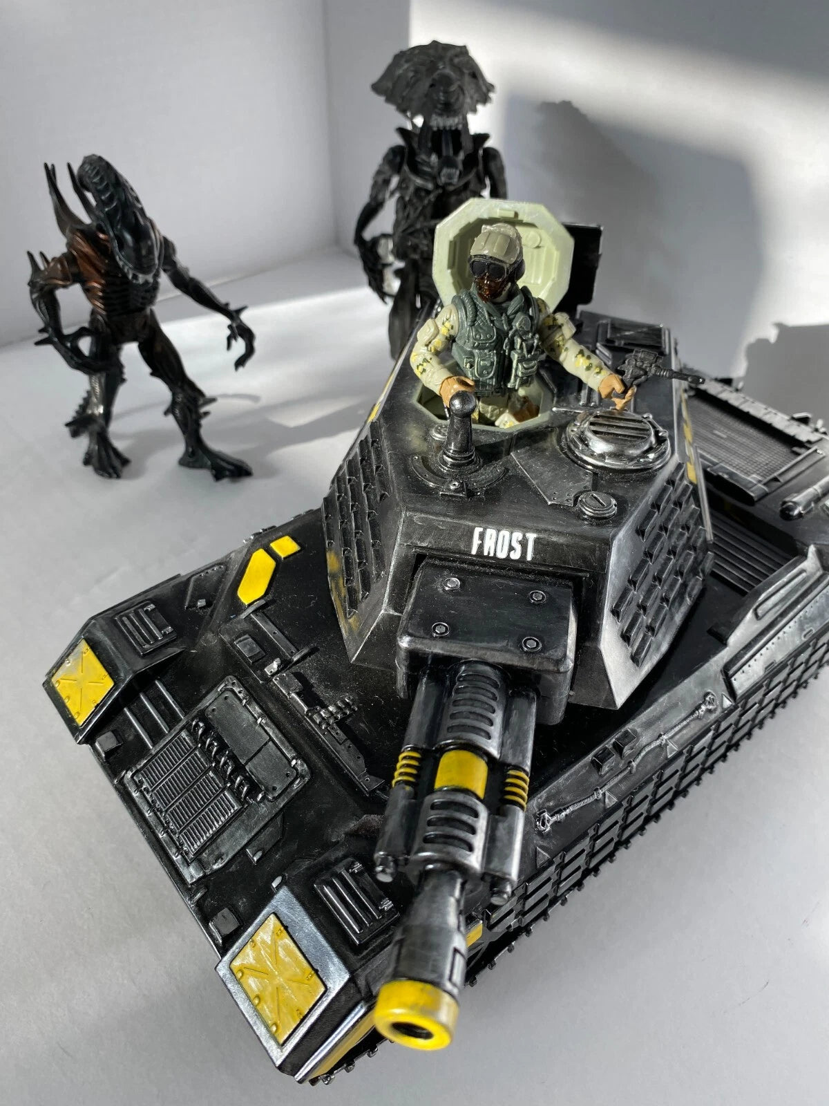 Aliens Hadley Hope Weyland Yutani Colony Tank Kenner Neca Vintage Alien Earth - view 13