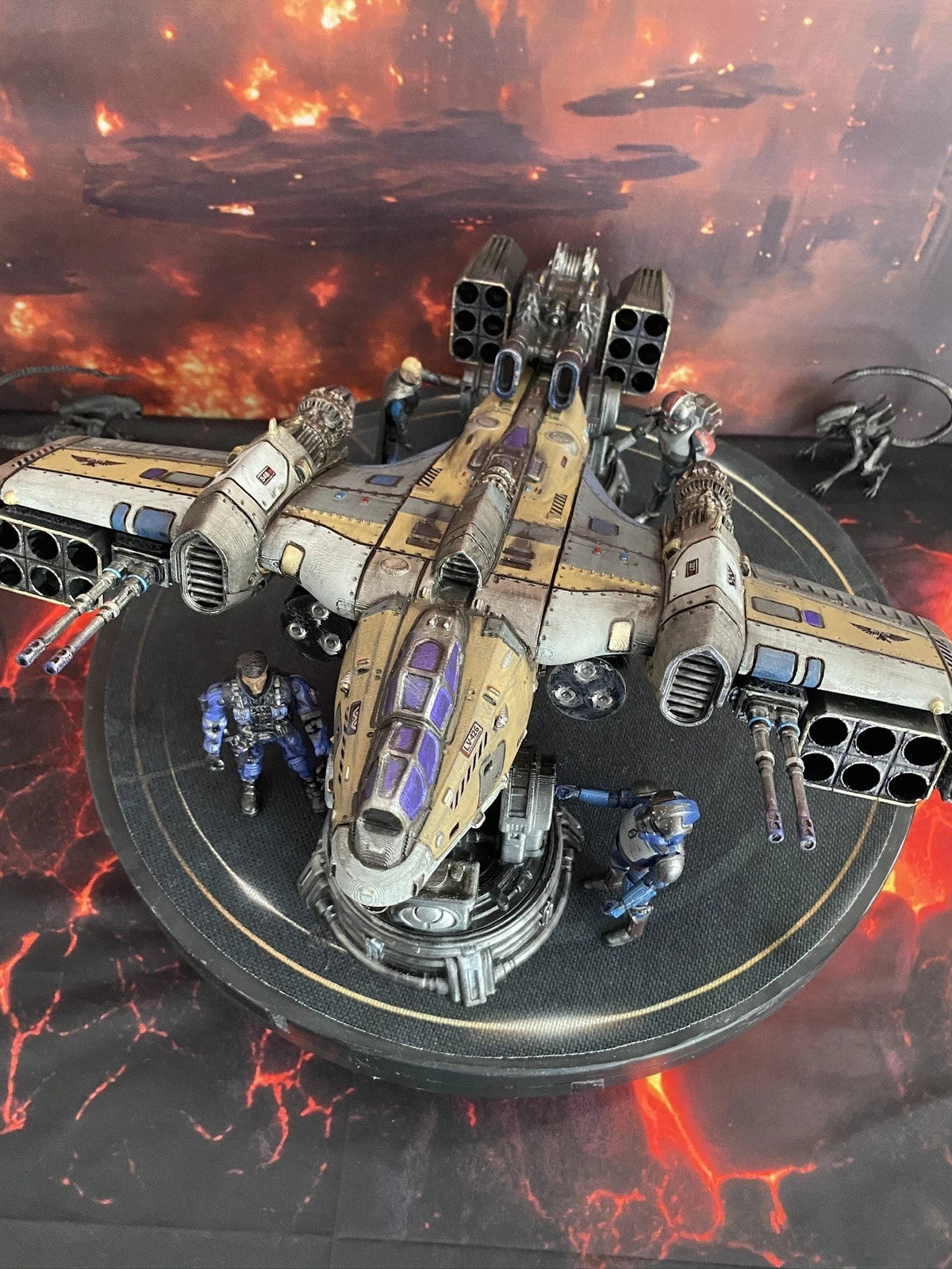 Imperial Navy Ash Vulture Siege Gunship | Warhammer 40K Custom Display Terrain