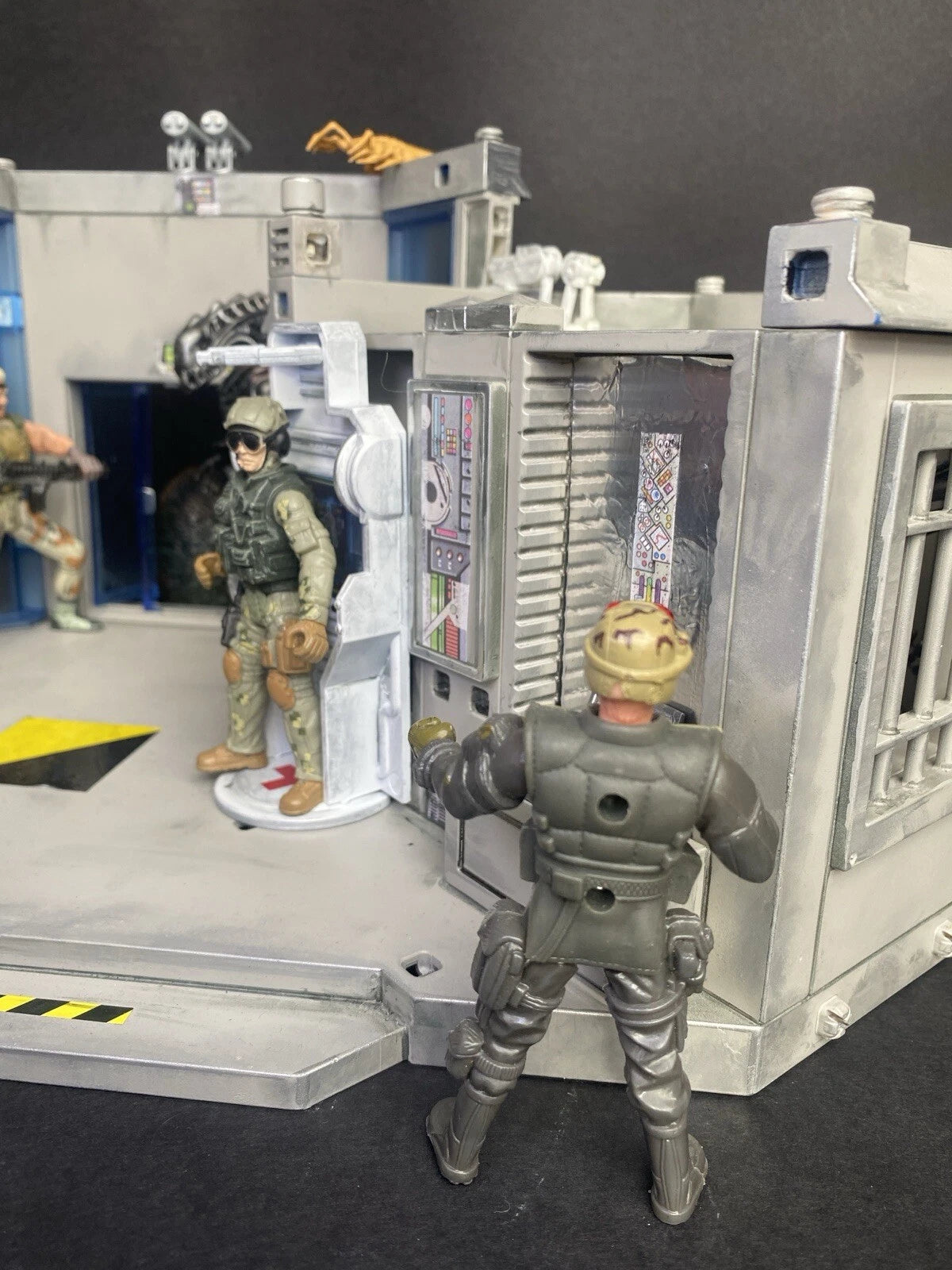 GI JOE COBRA Medical Lab Diorama 1:18 3.75 Collectible series Vintage Custom