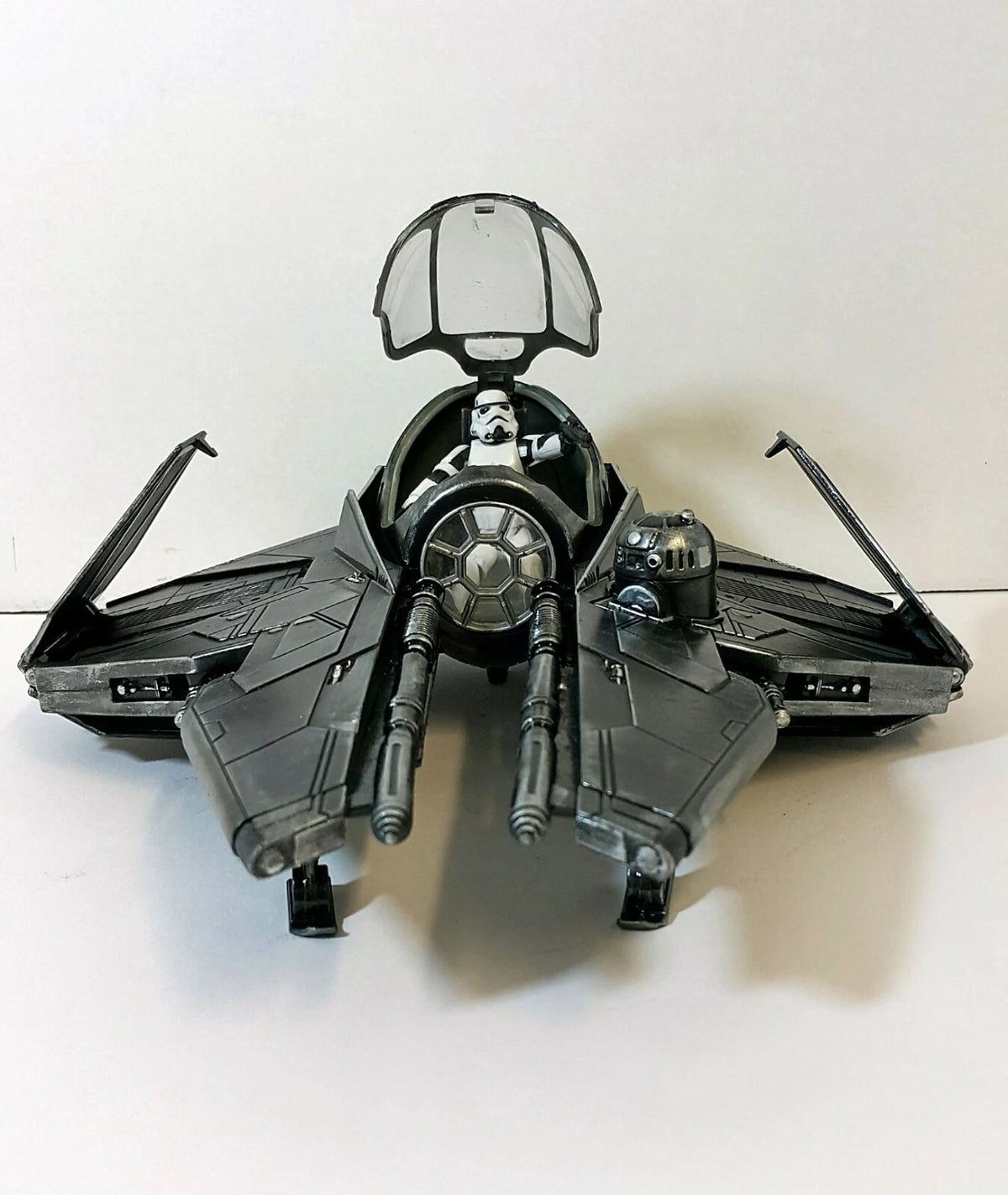 Black Howl Interceptor – Star Wars Custom Sith Starfighter Fallen Empire Vintage - view 10