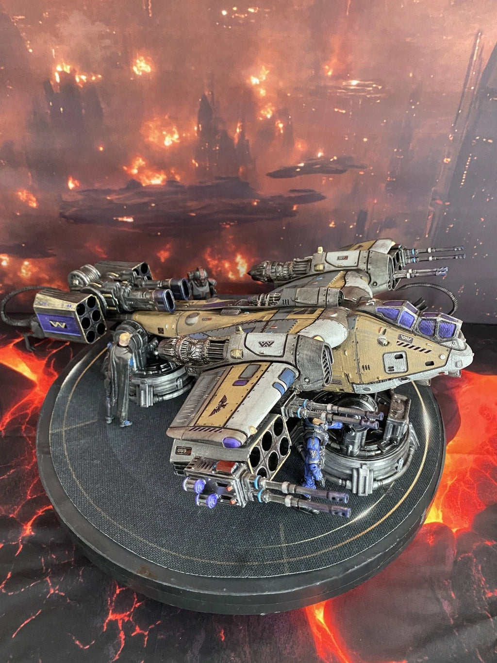 Imperial Navy Ash Vulture Siege Gunship | Warhammer 40K Custom Display Terrain