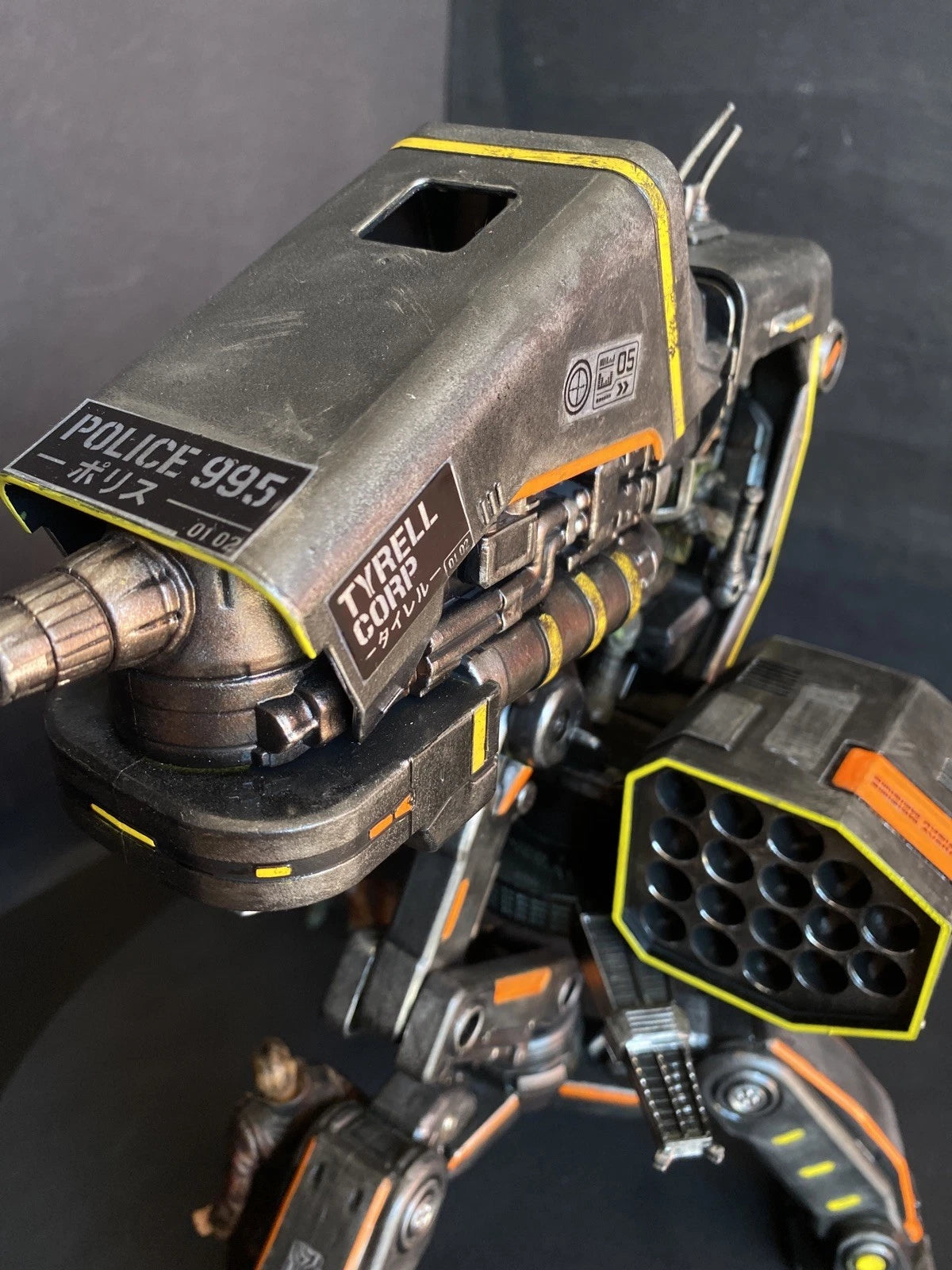 Blade Runner 2045 Nexus Hound K-995 — Tyrell Corp Police Walker Joi collection