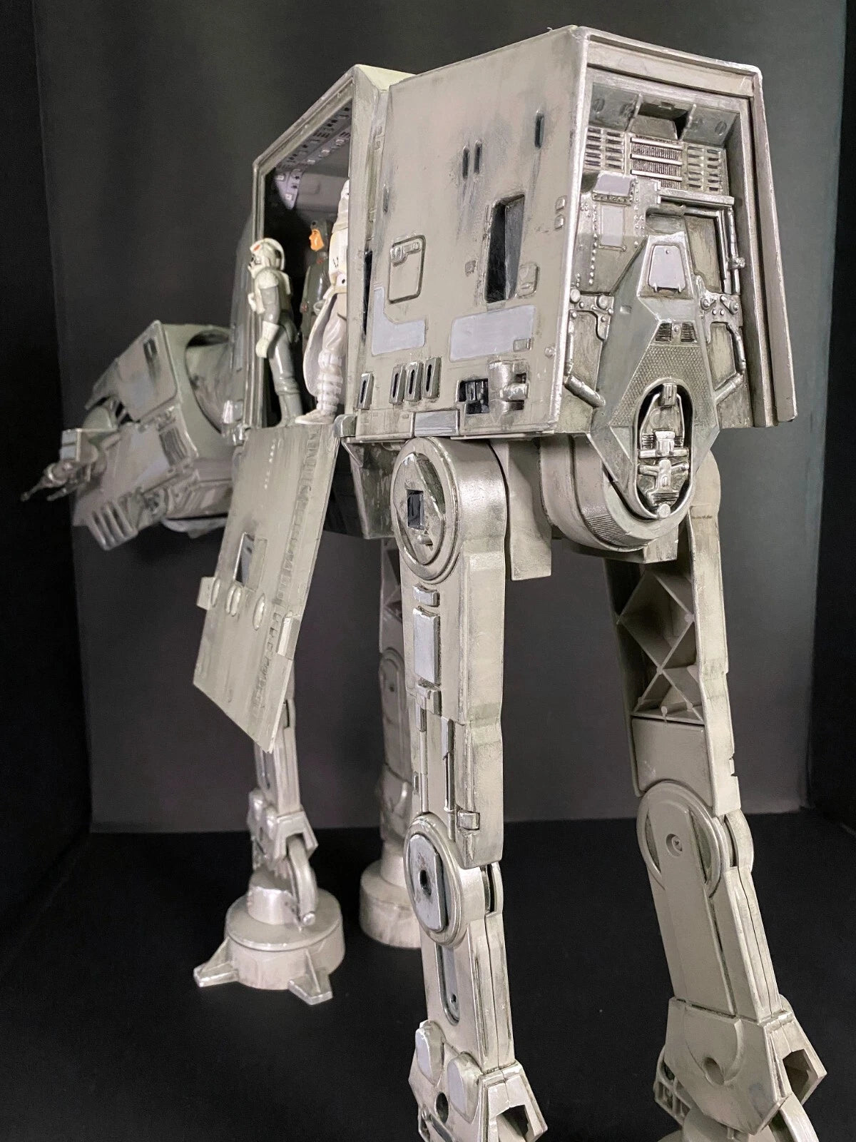 Movie Realistic Star Wars AT-AT Walker Original 1981 Hoth Kenner Vintage Empire - view 2
