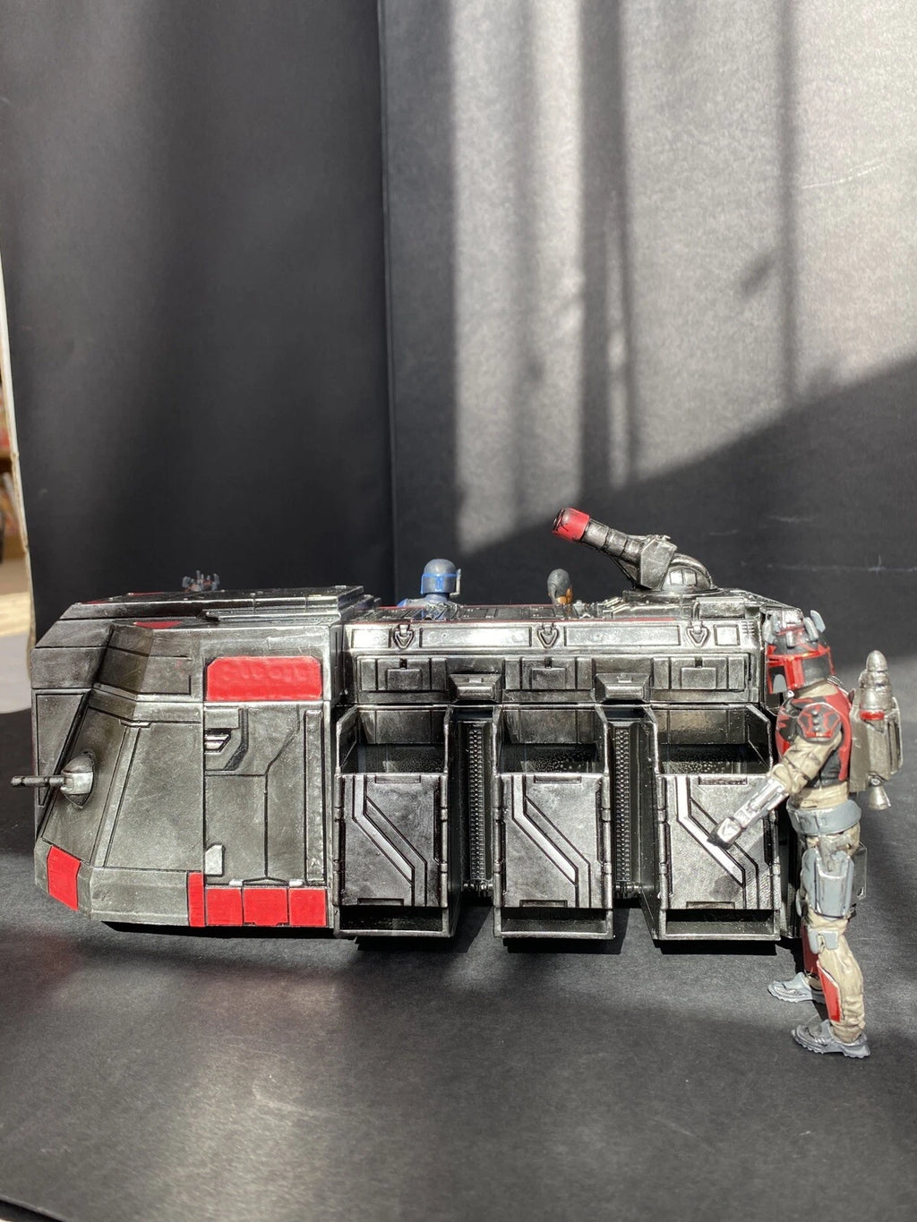Star Wars Mandalorian Custom Troop Transport Boba Fett Darksaber Beskar Diorama