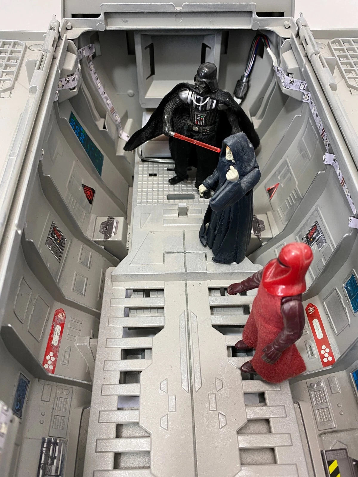 Andor Star Wars Royal Guard Emperor Palpatine Imperial Sith Shuttle Vintage